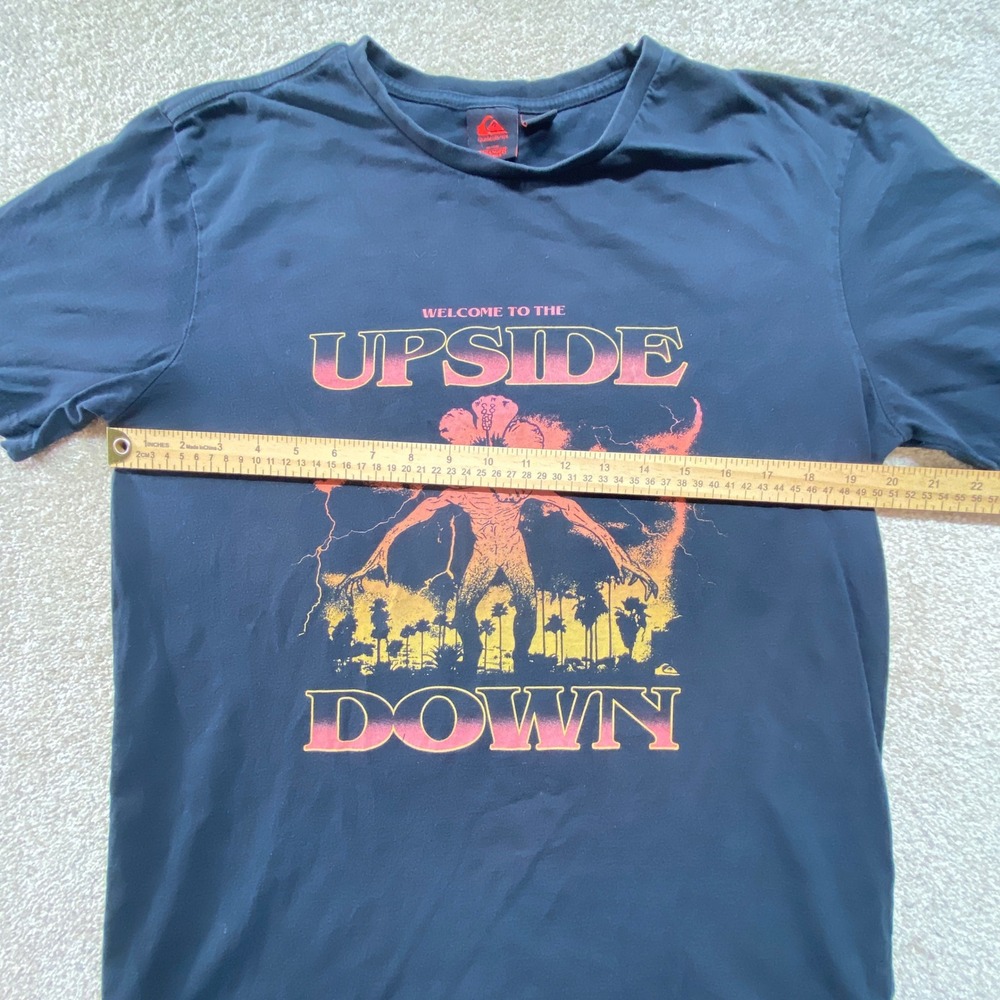 Quiksilver Shirt Mens Medium Stranger Things Upside Down Demogorgon - Picture 4 of 8